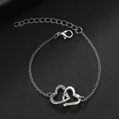 https://paygoodecu.com/products/set-de-corazon-plateado?_pos=1&_psq=SET&_ss=e&_v=1.0