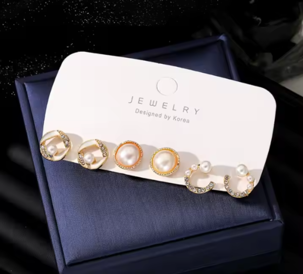 https://paygoodecu.com/products/conjunto-de-aretes?_pos=1&_psq=CONJU&_ss=e&_v=1.0