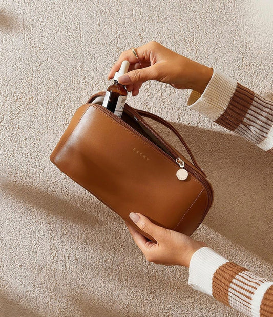 https://paygoodecu.com/products/bolsa-de-maquillaje-eachy?_pos=2&_psq=BOLSO&_ss=e&_v=1.0