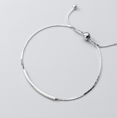 https://paygoodecu.com/products/brazalete-ajustable-de-tubo-con-cuentas?_pos=1&_psq=BRAZA&_ss=e&_v=1.0