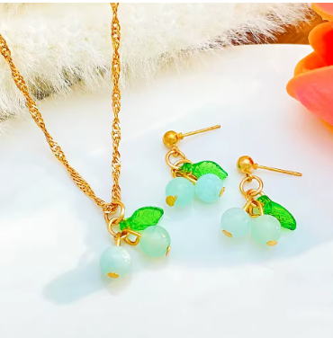 https://paygoodecu.com/products/collar-de-cereza-turquesa
